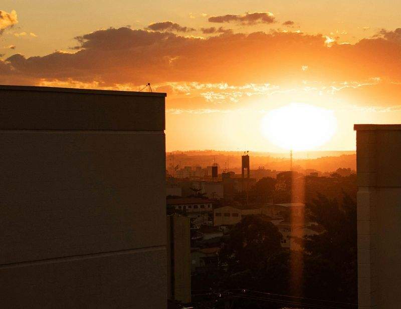 夕景を楽しめるラウンジ席の提供